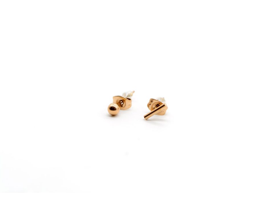 Stud earrings made of steel, different from each other, ball-bar