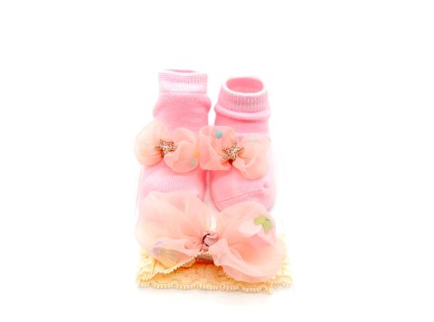 Socks and pink ribbon birthday gift set