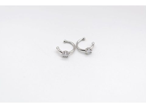 Sticky earring cuffs silver 925 single ring with rhinestones in silver color.