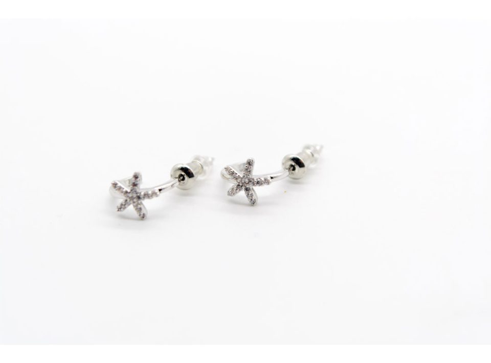 925 star-shaped studs with mini rhinestones, in silver color.