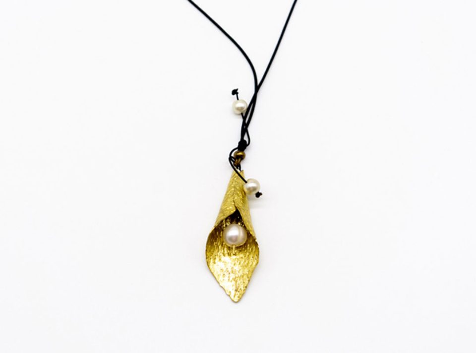 Handmade long necklace with forged gold lily with pearl