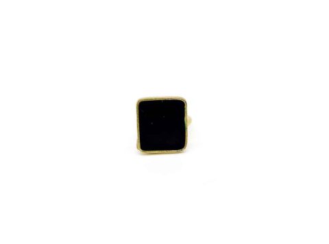 Handmade hammered ring in gold square black with enamel.