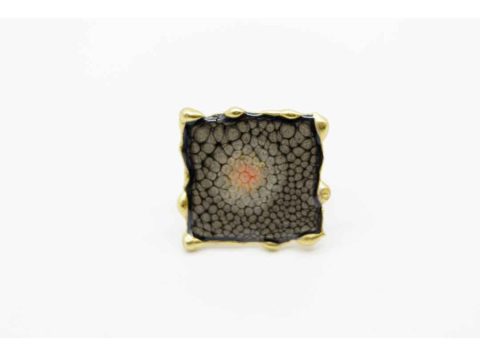 Handmade gold ring in square shape enamel liquid glass.