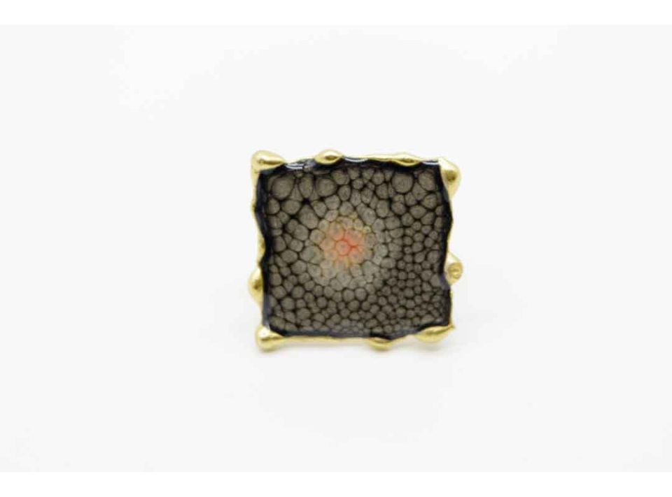 Handmade gold ring in square shape enamel liquid glass.