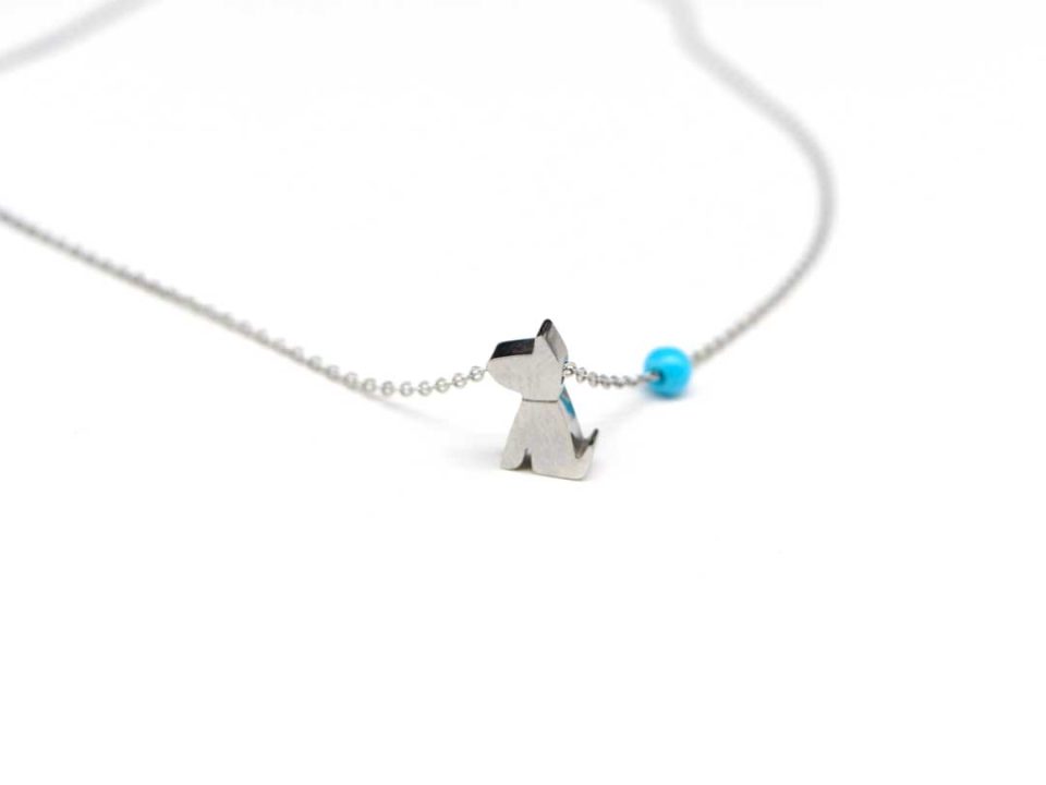 Necklace short steel, in silver color, dog with turquoise bead