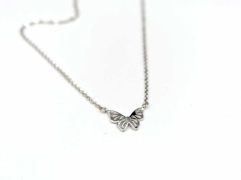 Short steel necklace in silver color with perforated butterfly.