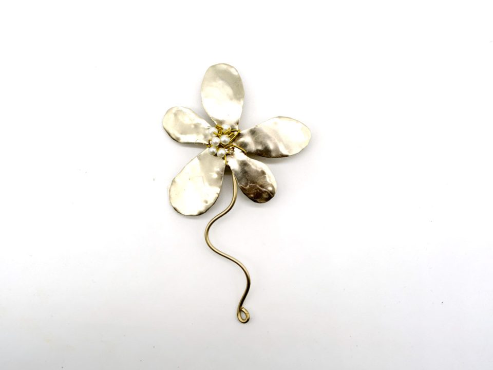 Handmade brooch irregular flower in silver with white pearls