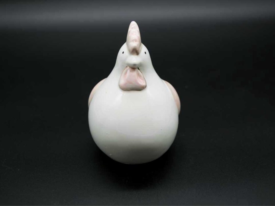 Product Ceramic decorative little hen white with pink (second photo)